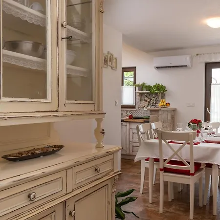 Typisch Istrisches Steinhaus Brnistra In By Interhome *