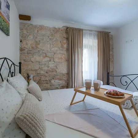 Typisch Istrisches Steinhaus Brnistra In By Interhome
