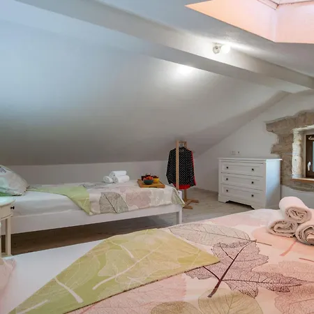 Prázdninový dům Typisch Istrisches Steinhaus Brnistra In By Interhome Rakalj